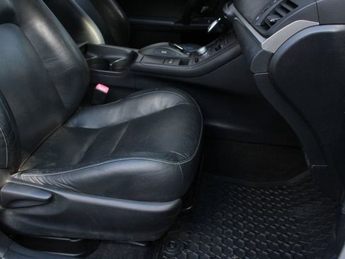 Used 2011 Lexus CT 200h Premium w/ Leather Pkg FWD image 27