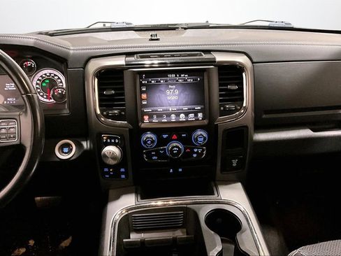 Used 2016 RAM 1500 Sport image 10