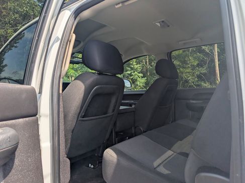 Used 2012 Chevrolet Silverado 2500 LT w/ Interior Plus Package AWD/4WD image 17
