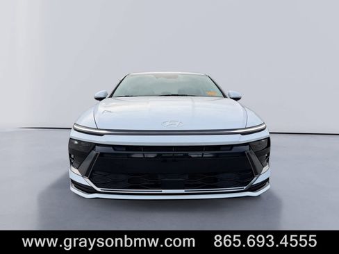 Used 2025 Hyundai Sonata SEL FWD image 8