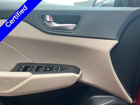 Used 2022 Hyundai Accent SE FWD image 8
