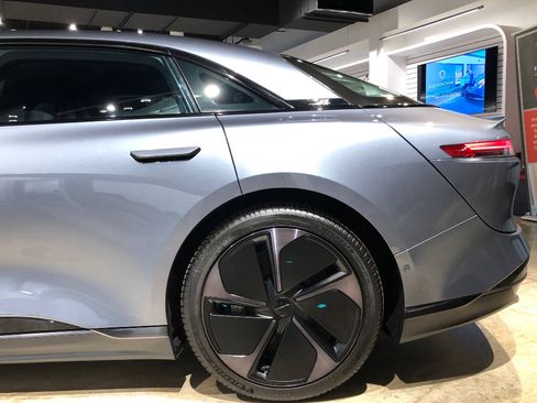 Used 2024 Lucid Air Pure image 11