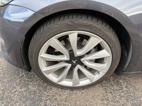 Used 2018 Tesla Model 3 Long Range image 11
