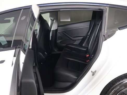 Used 2021 Tesla Model 3 Standard Range Plus image 29