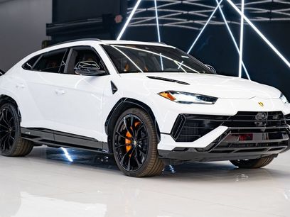 Used 2023 Lamborghini Urus S