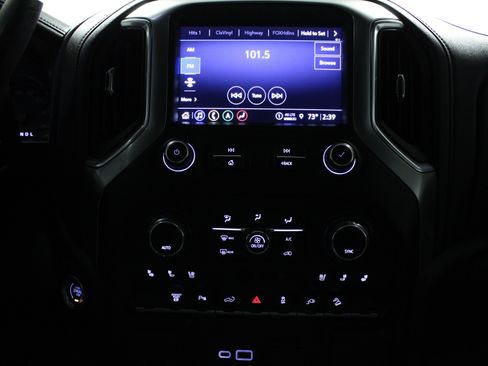 Used 2022 Chevrolet Silverado 2500 LTZ w/ LTZ Convenience Package image 22