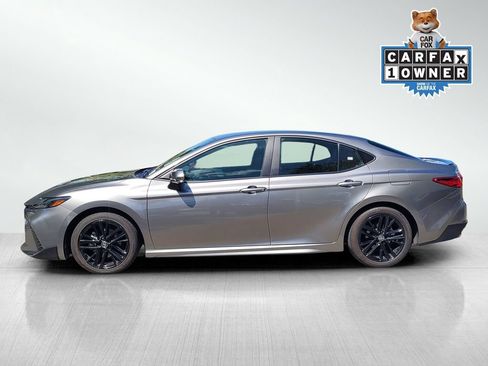 Used 2025 Toyota Camry SE FWD image 7