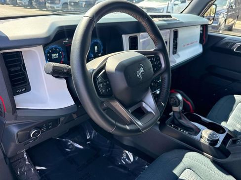 Certified 2025 Ford Bronco Heritage Edition AWD/4WD image 26