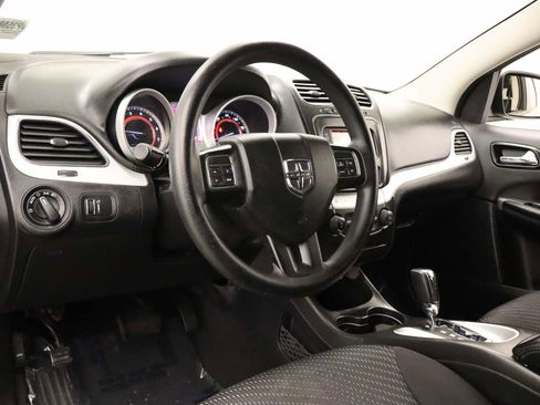 Used 2016 Dodge Journey SE image 13