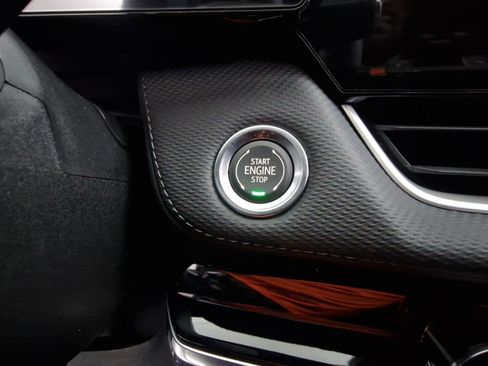 New 2026 Chevrolet Equinox LT w/ Convenience Package II image 21