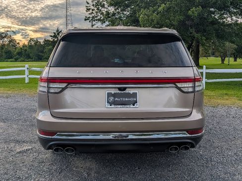 Used 2020 Lincoln Aviator Reserve w/ Equipment Group 202A AWD/4WD image 6