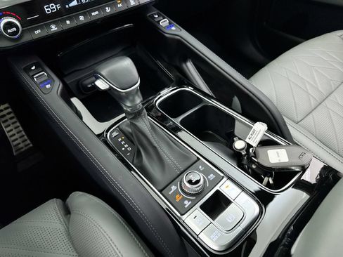 Certified 2024 Kia Telluride SX Prestige X-Pro AWD/4WD image 32