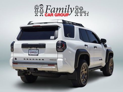Certified 2025 Toyota 4Runner Trailhunter AWD/4WD image 4