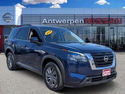 Certified 2024 Nissan Pathfinder SV