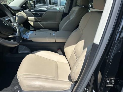 Certified 2026 INFINITI QX80 Pure w/ Cargo Package AWD/4WD image 16