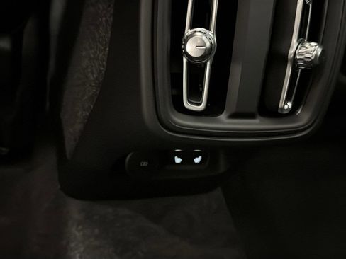 New 2026 Volvo XC40 B5 Plus w/ Protection Package Premier image 28