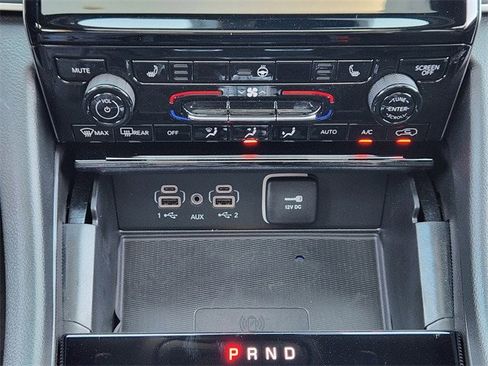 New 2025 Jeep Grand Cherokee Altitude image 13