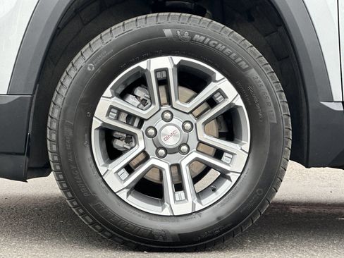 Used 2025 GMC Terrain Elevation AWD/4WD image 24