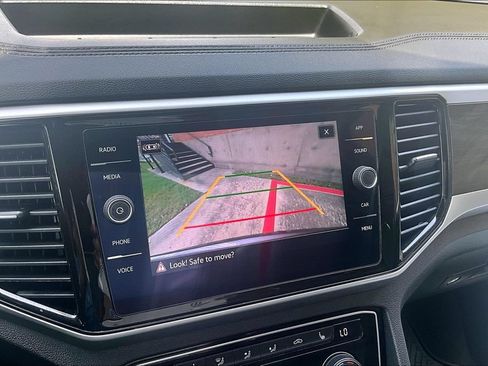 Used 2022 Volkswagen Atlas SE w/ Panoramic Sunroof Package FWD image 29