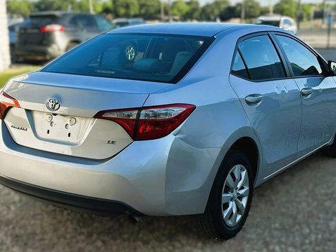 Used 2015 Toyota Corolla LE FWD image 12