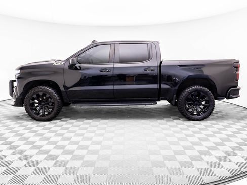 Used 2021 Chevrolet Silverado 1500 LT Trail Boss w/ Convenience Package II AWD/4WD image 2