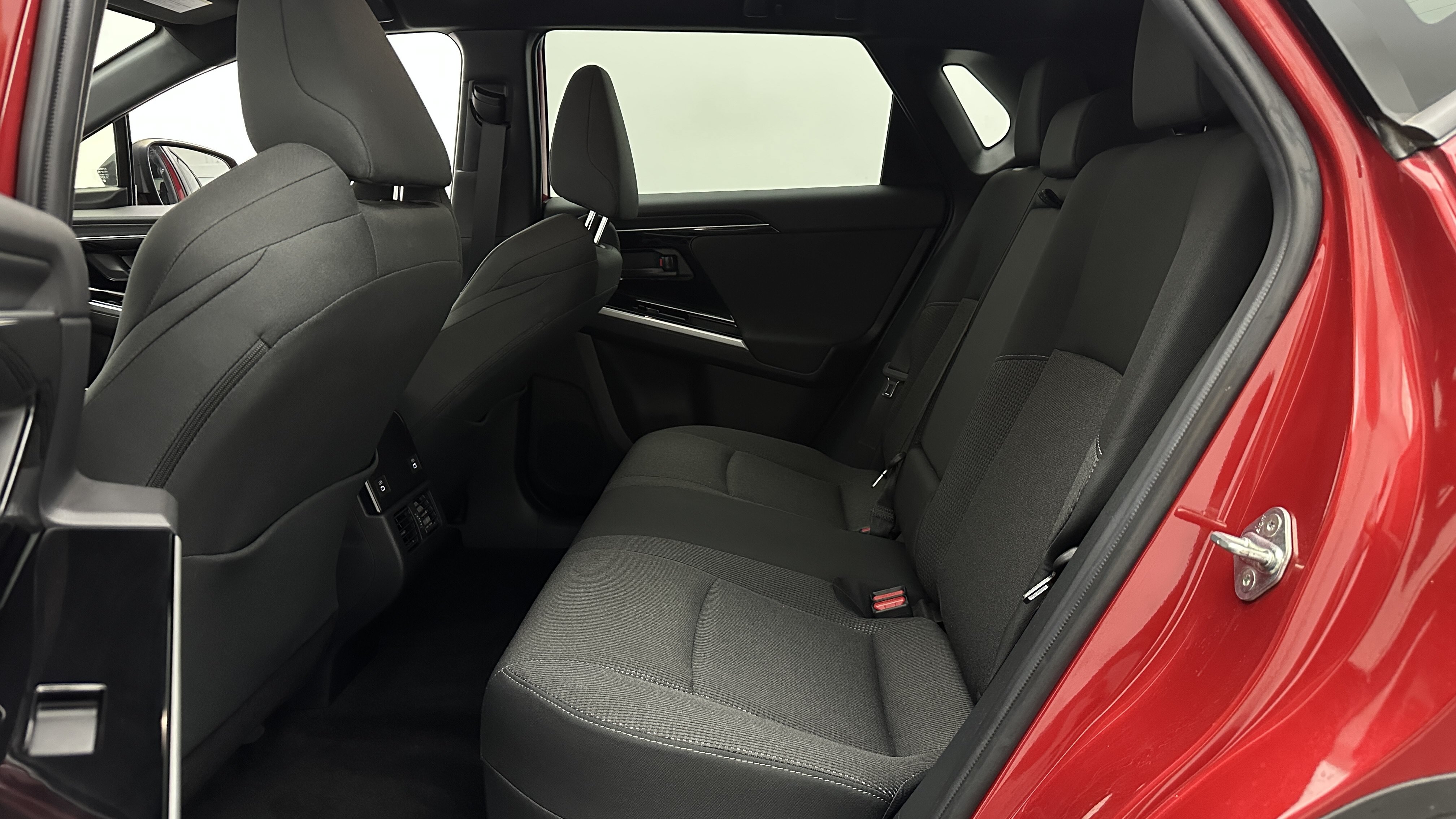 Used 2023 Subaru Solterra AWD image 22