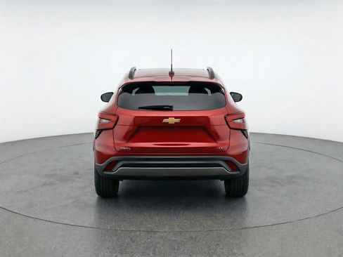 Used 2025 Chevrolet Trax LT image 7