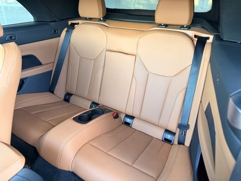 Used 2023 BMW 430i Convertible w/ Premium Package image 11