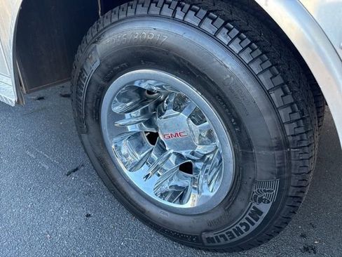 Used 2024 GMC Sierra 3500 SLE w/ SLE Convenience Package image 33