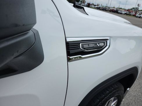 Certified 2025 GMC Sierra 1500 SLT w/ SLT Premium Package AWD/4WD image 9