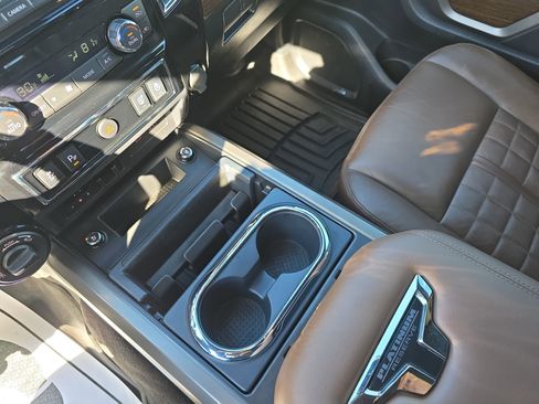 Used 2023 Nissan Titan Platinum Reserve w/ Moonroof Package image 27