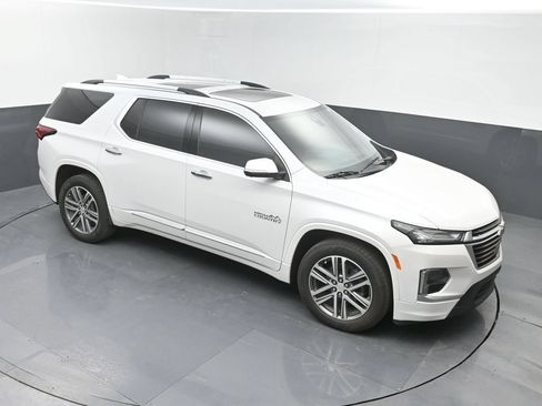 Used 2023 Chevrolet Traverse High Country FWD image 35