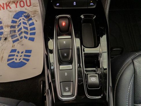 Used 2022 Chevrolet Bolt EUV Premier w/ Launch Edition image 21