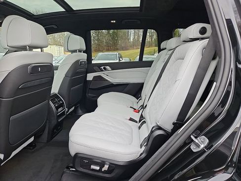 New 2026 BMW X7 xDrive40i image 10