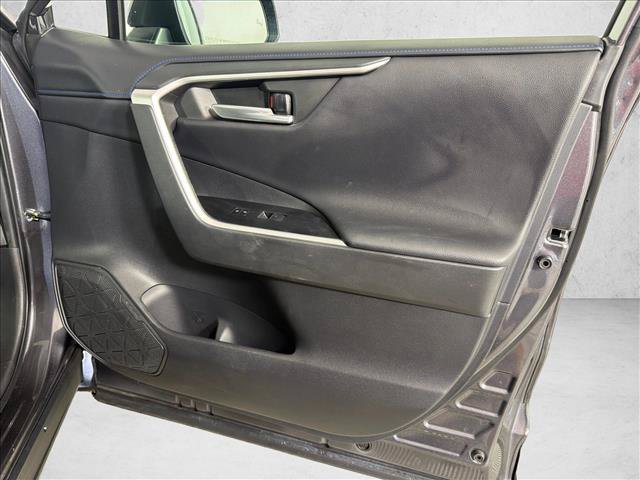Used 2024 Toyota RAV4 XSE AWD/4WD image 15