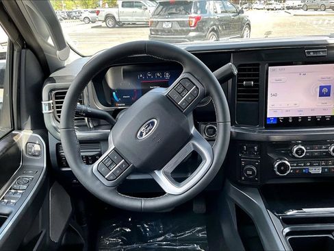 New 2026 Ford F250 4x4 Crew Cab Super Duty image 6