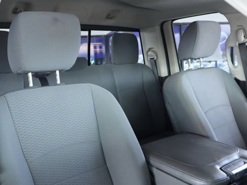 Used 2016 RAM 1500 Classic SLT image 35