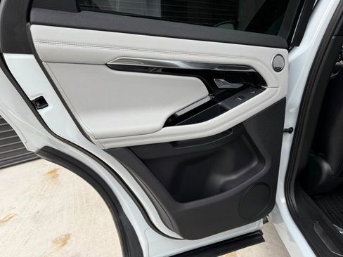 Used 2020 Land Rover Range Rover Evoque First Edition image 28