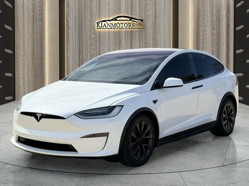 Used 2023 Tesla Model X image 5