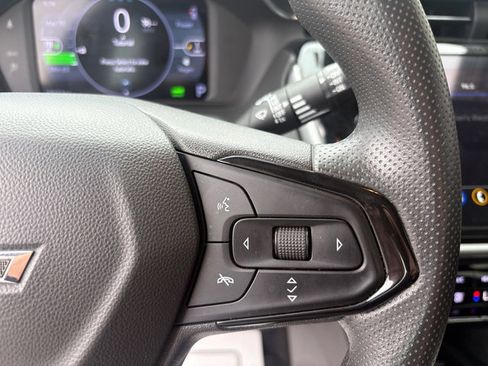 Used 2023 Chevrolet Bolt EUV LT FWD image 21