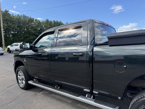 Used 2016 RAM 2500 Tradesman w/ Chrome Appearance Group AWD/4WD image 4