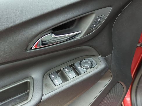Certified 2024 Chevrolet Equinox LT FWD image 8