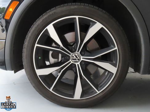 Certified 2023 Volkswagen Tiguan SEL R-Line AWD/4WD image 29