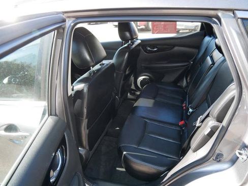 Certified 2022 Nissan Rogue Sport SL image 11