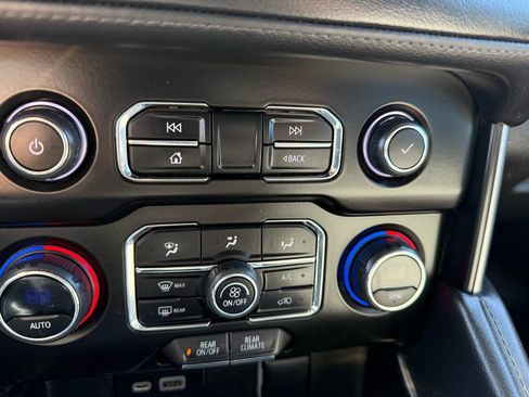 Used 2023 Chevrolet Tahoe LS image 9