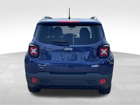 Used 2017 Jeep Renegade Latitude w/ Cold Weather Group AWD/4WD image 8