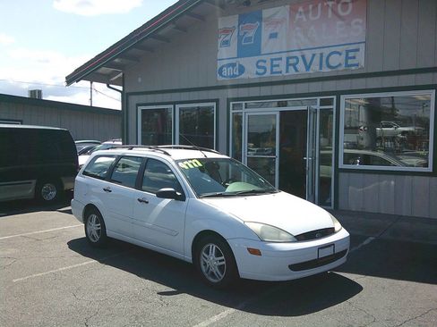 Used 2000 Ford Focus SE image 1