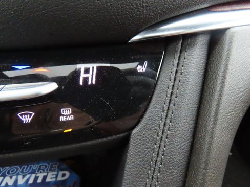 Used 2022 Cadillac XT5 Premium Luxury w/ Technology Package image 32