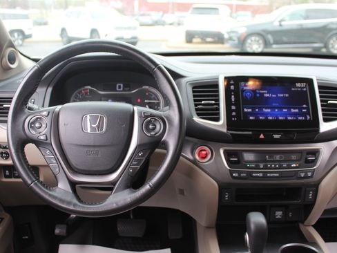 Used 2018 Honda Ridgeline RTL-T image 23