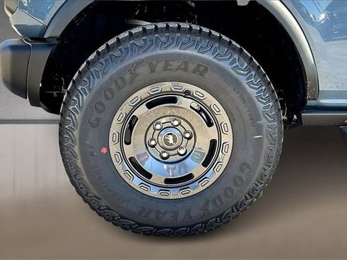 New 2025 Ford Bronco Badlands image 12